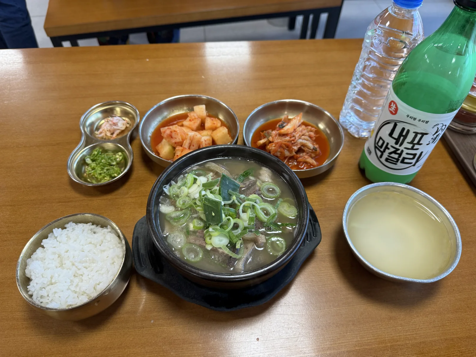 예산 할머니장터국밥의 소머리국밥 한 상